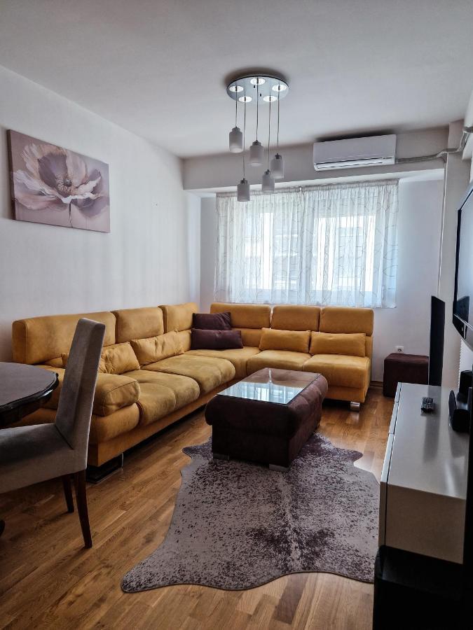 Tushe Apartments Skopie Exterior foto